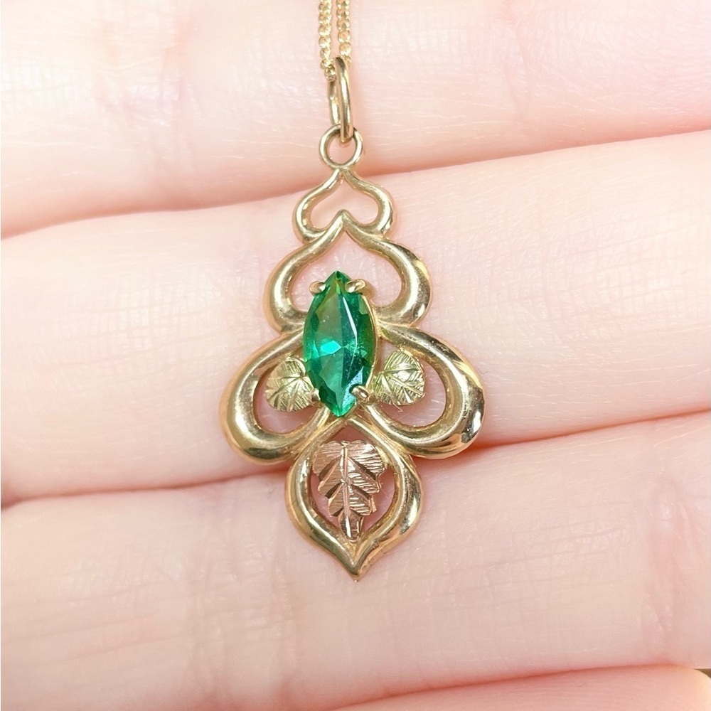 Vintage 10K black hills gold green Helenite marquis tricolor solid gold … - Picture 3 of 8